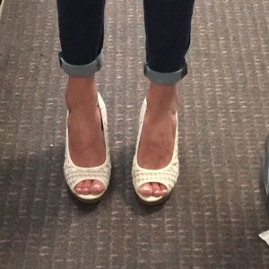 Used American eagle lace wedges